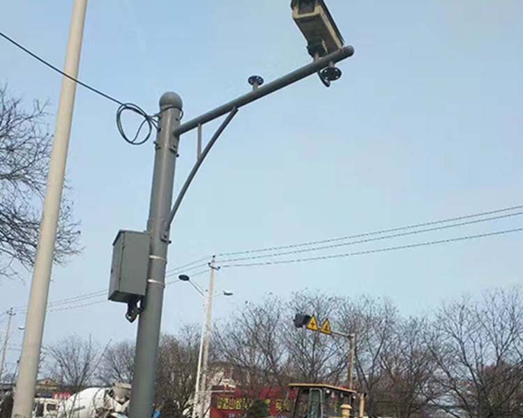 太原鑫雨杭電器告訴您，太原道路監(jiān)控立桿的標準是什么？